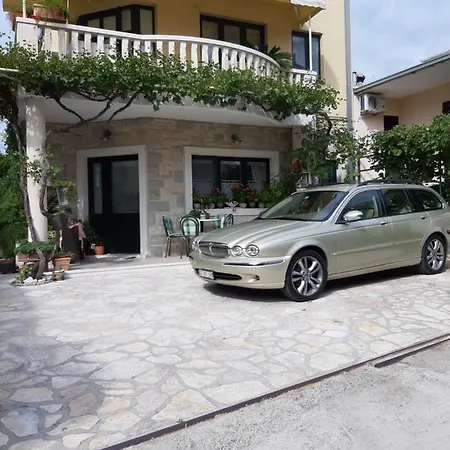 Apartment Comfort House San Snova Baska Voda